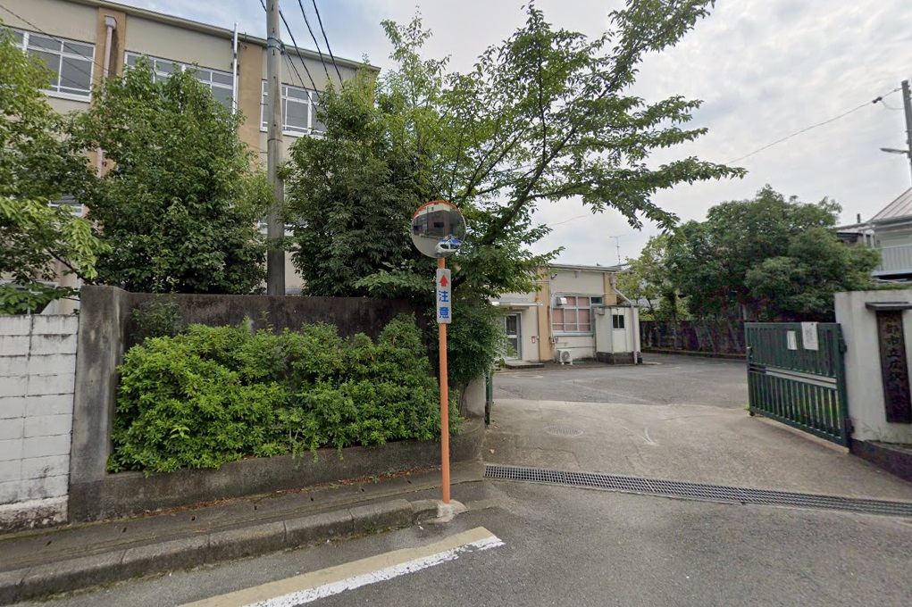 小学校　京都市立広沢小学校（小学校）まで250m