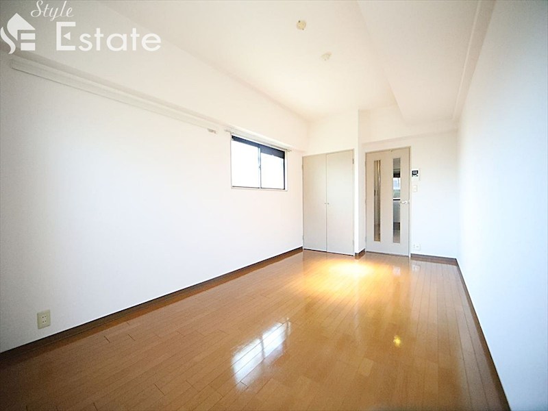 居室・リビング　内装