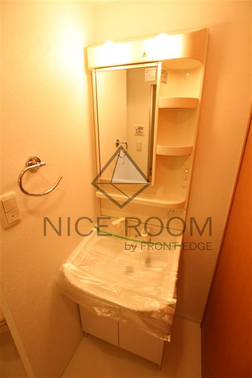 洗面設備　エステムコート難波IIアレグリア　独立洗面台