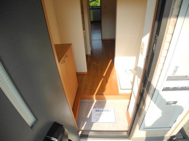 玄関　※室内画像は別号室のもの