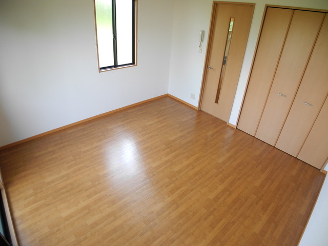 その他部屋・スペース　※室内画像は別号室のもの　小窓はありません
