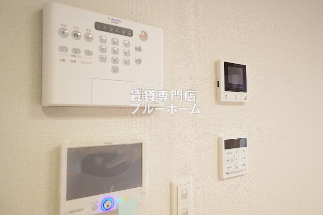 セキュリティ　モニター付きのインターホンです！