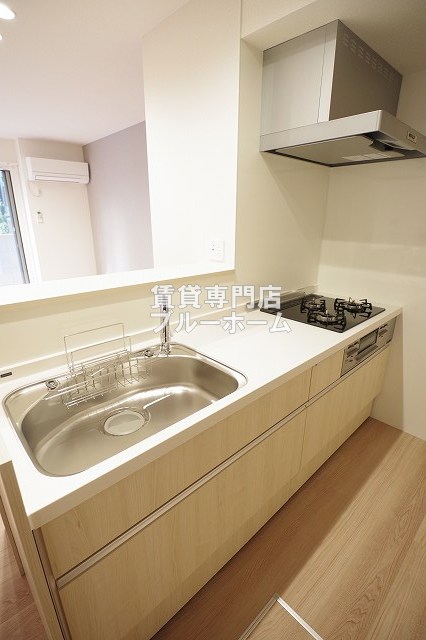 キッチン　3口コンロのカウンターキッチンです！