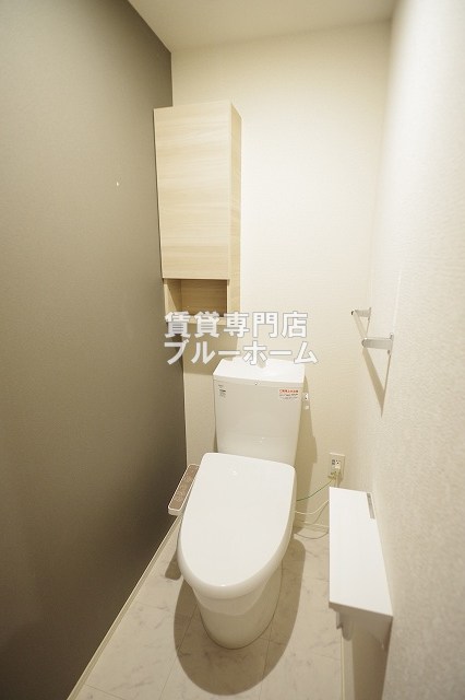 トイレ　温水洗浄便座付きのトイレです！
