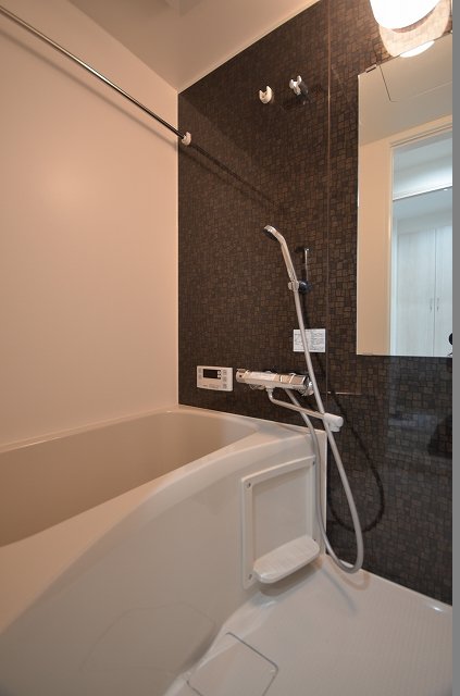 バス・シャワールーム　※同建物・別号室の写真です