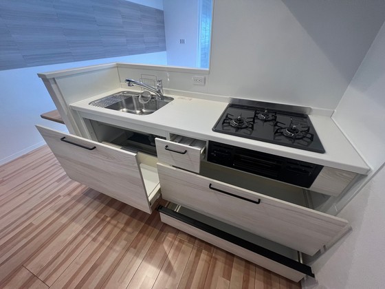 キッチン　※別部屋の写真です