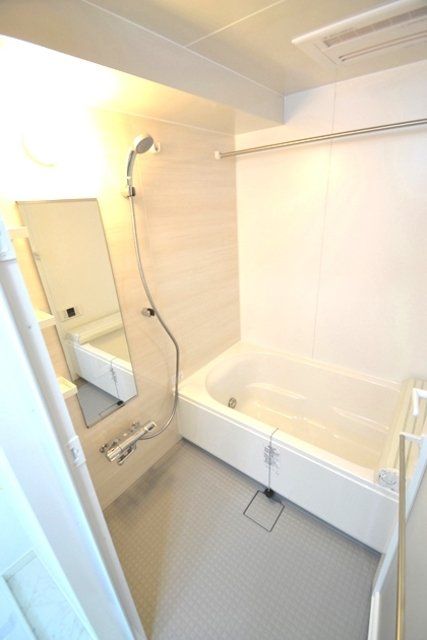 バス・シャワールーム　バス