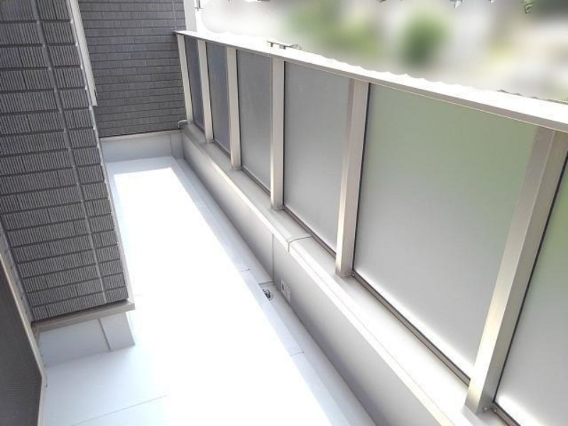 バルコニー　図面と現状に相違がある場合には現状を優先