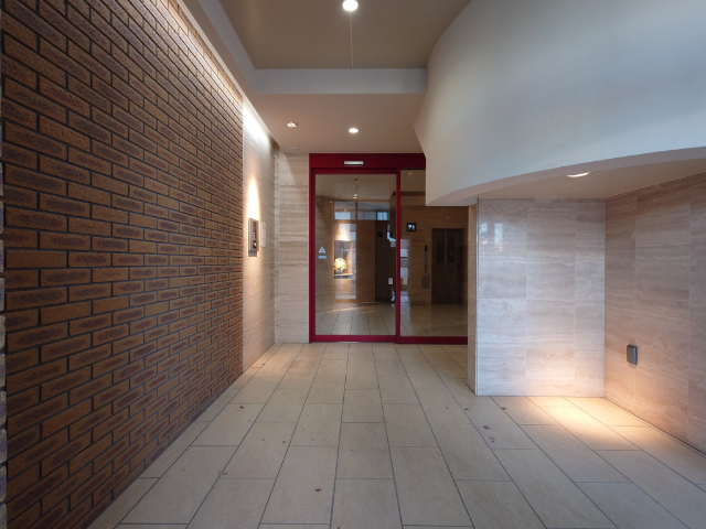 エントランス　モニター付きオートロック設置