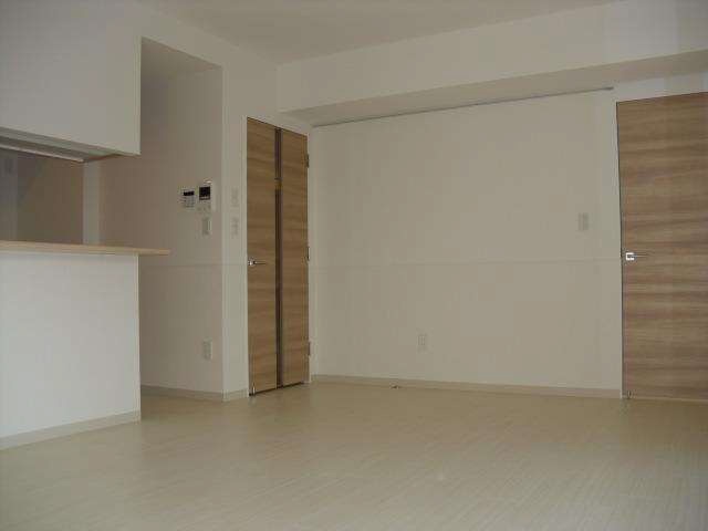 居室・リビング　対面式キッチン