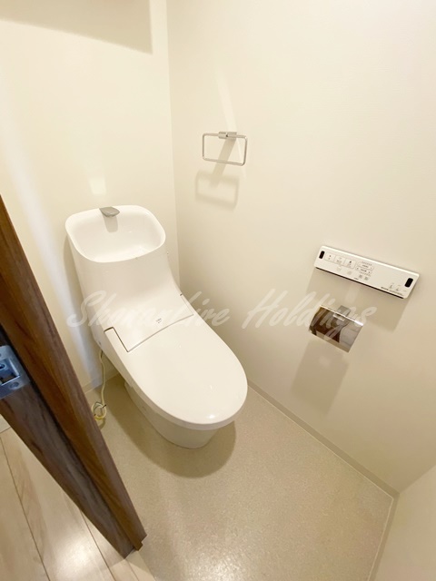 トイレ　清潔感のあるトイレです