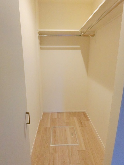 収納　★ウォークインクローゼット