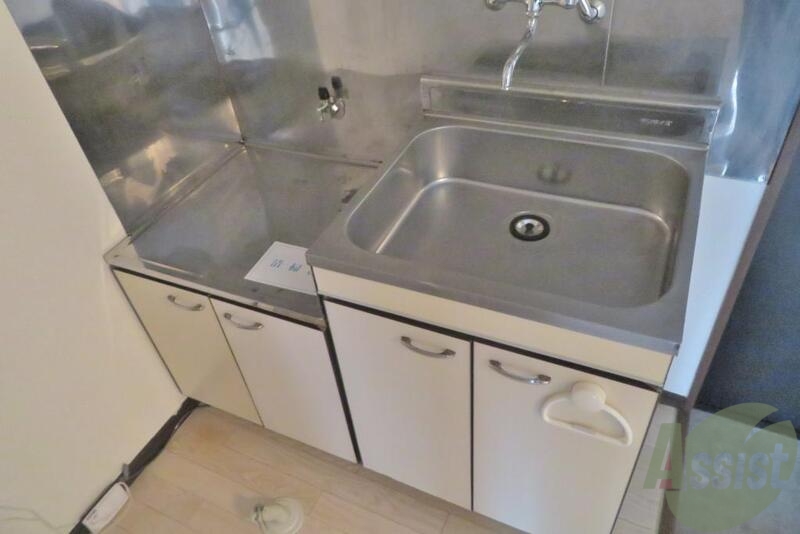 キッチン　キッチンはシンクが広く洗い物がし易い。