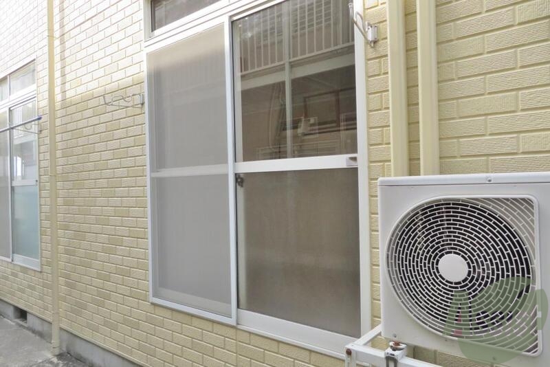 バルコニー　バルコニーはないですがなにかあったらすぐ逃げれますよー。