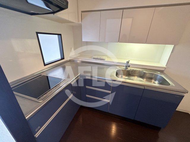 キッチン　船場ミッドキューブ　L字型キッチン