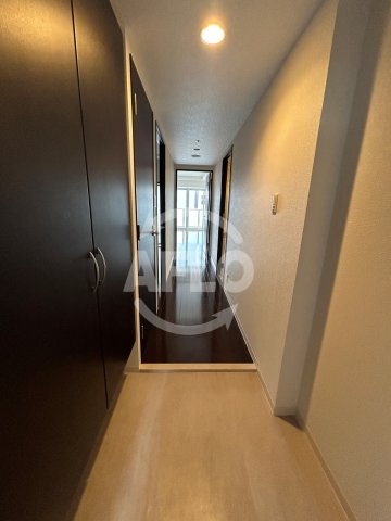 玄関　船場ミッドキューブ　玄関