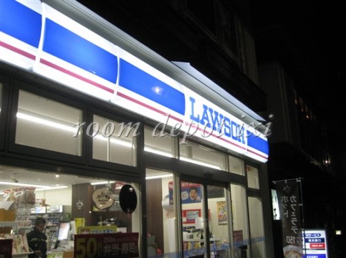 コンビニ　ローソン（コンビニ）まで182m