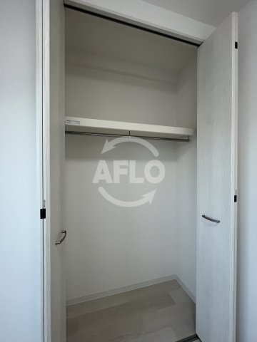 収納　アーバンパーク新大阪　クローゼット