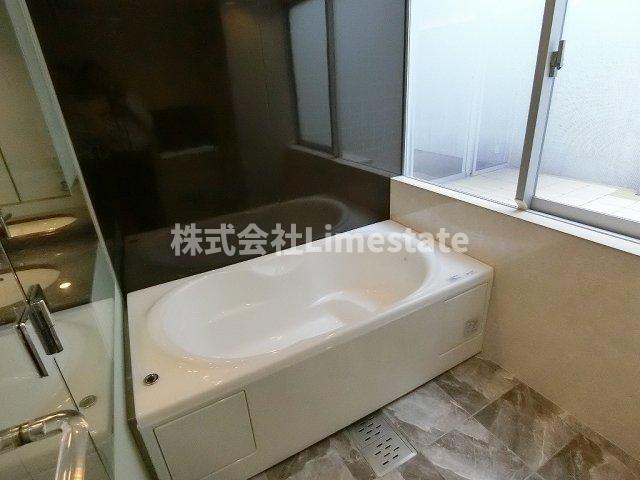 バス・シャワールーム　別部屋参考写真