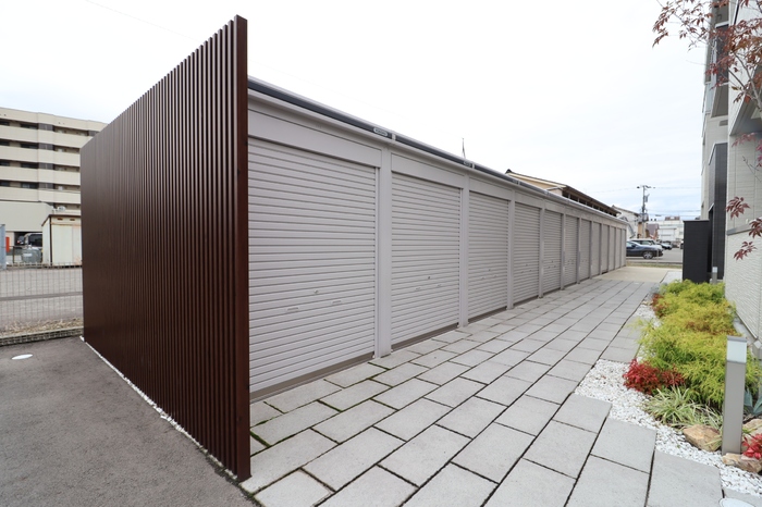 その他設備　バイクも保管可能な大型ガレージ！