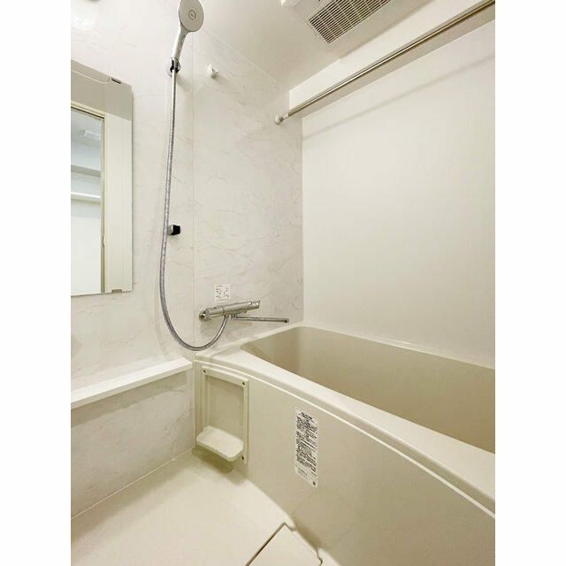 バス・シャワールーム　コンフォリア・リヴ巣鴨　豊島区巣鴨１