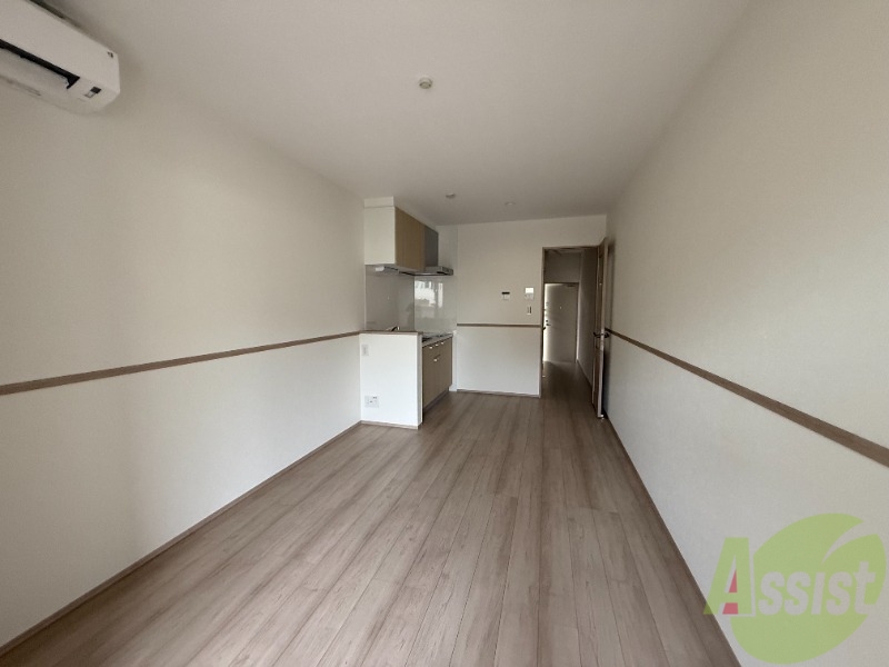 居室・リビング　８．３帖のリビングルームです。綺麗な内装でした。