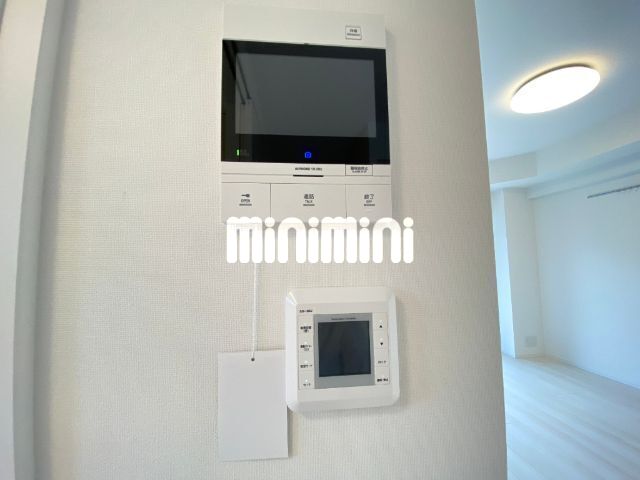 セキュリティ　同間取り別部屋写真です