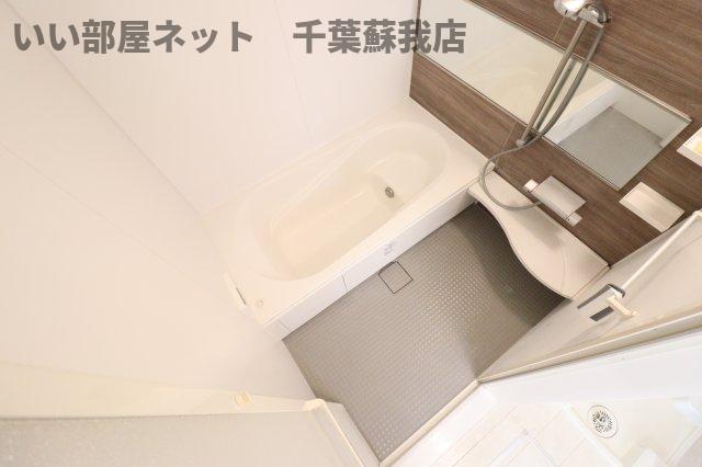 バス・シャワールーム　落ち着いた空間のお風呂です