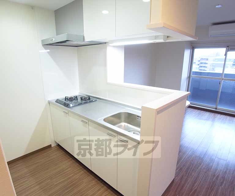 キッチン　２口ガスコンロ付き。オシャレなカウンターキッチン！