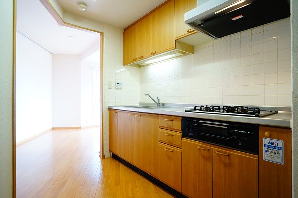 キッチン　3口コンロ、グリル付♪