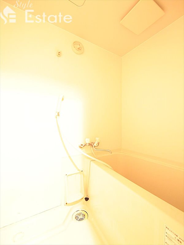 バス・シャワールーム　バスルーム