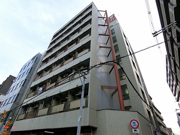 建物外観　カイザ71　存在感のある外観