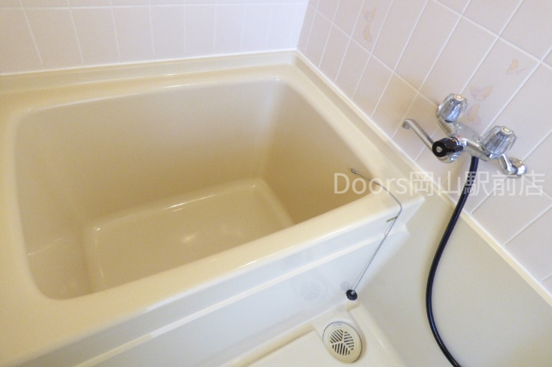 バス・シャワールーム　※他号室の写真になります