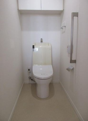 トイレ　※同仕様写真含む