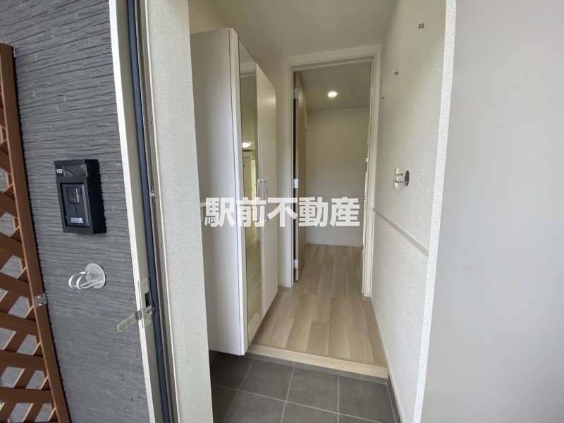 玄関　別建物同間取り