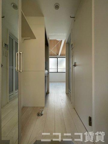 玄関　別号室イメージの為、現状を優先致します。