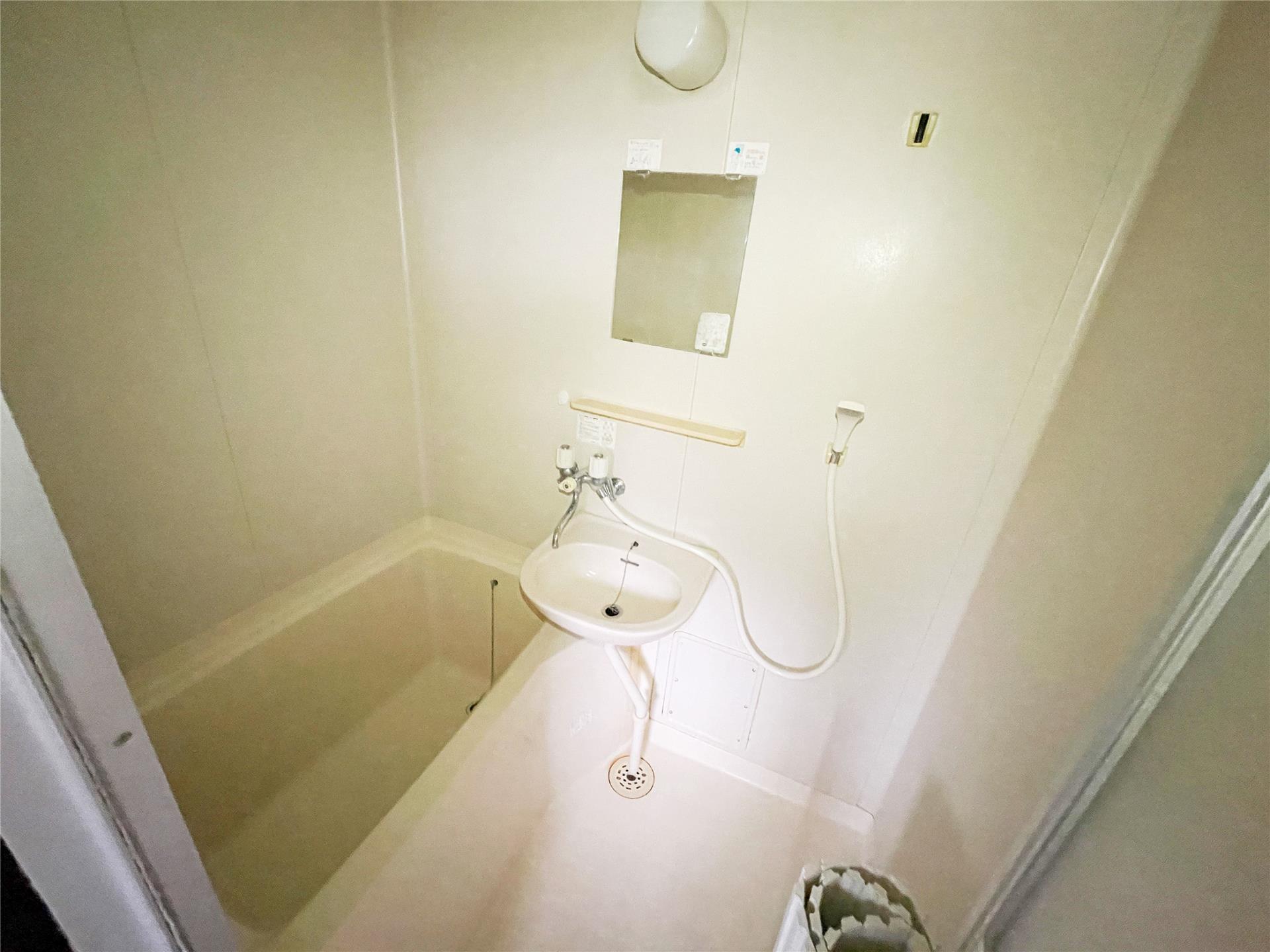 バス・シャワールーム　浴室