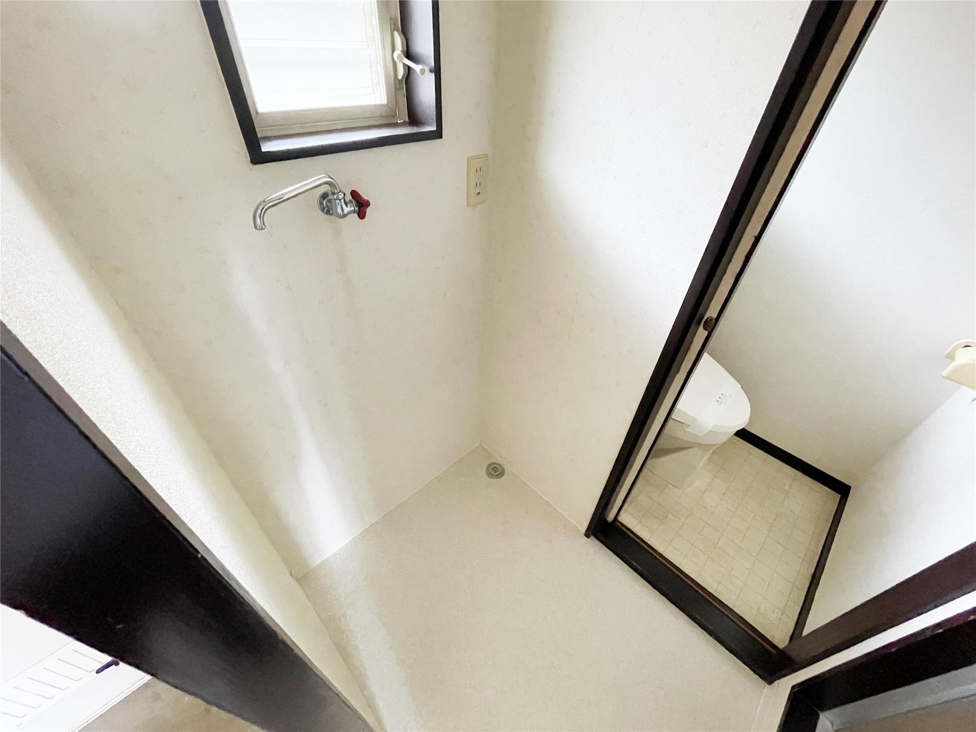 洗面設備　洗濯機置場