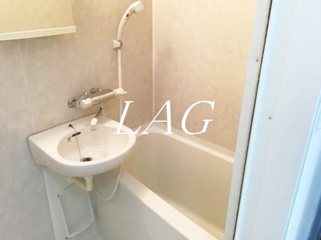 バス・シャワールーム　お風呂です。