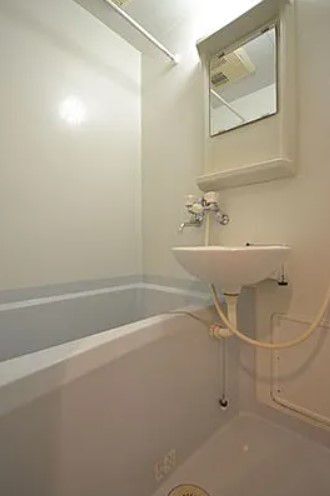 バス・シャワールーム　※別部屋の参考写真です。