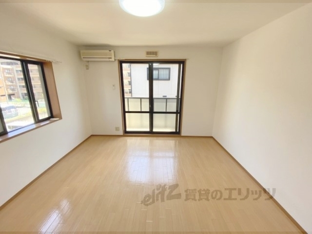 居室・リビング　洋室