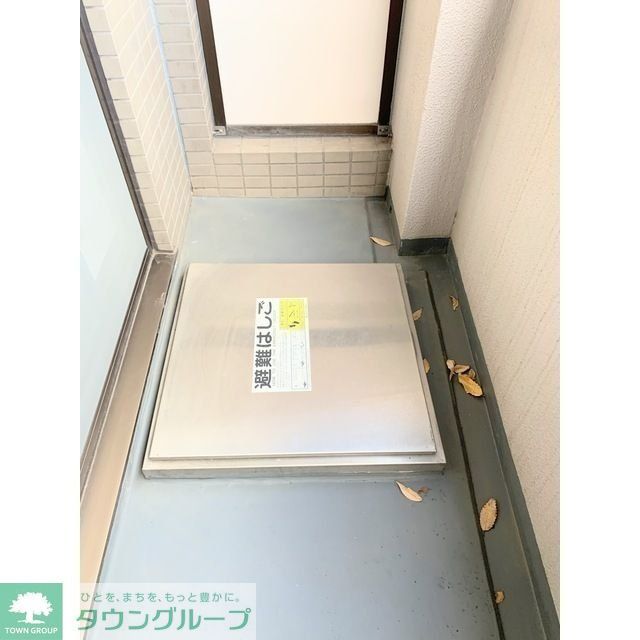 玄関　お部屋探しは株式会社　タウンハウジング　までお気軽にお問合…