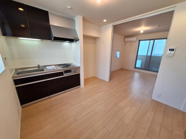 居室・リビング　写真は別部屋の参考写真です