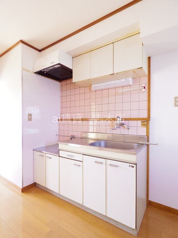 キッチン　※別号室写真