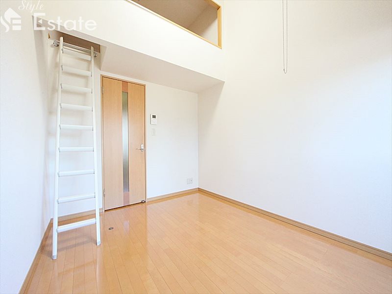 居室・リビング　内装