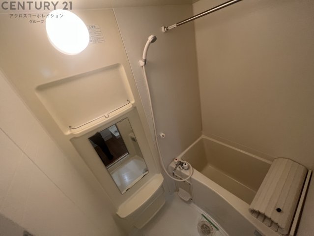 バス・シャワールーム　浴室乾燥機付きで便利！