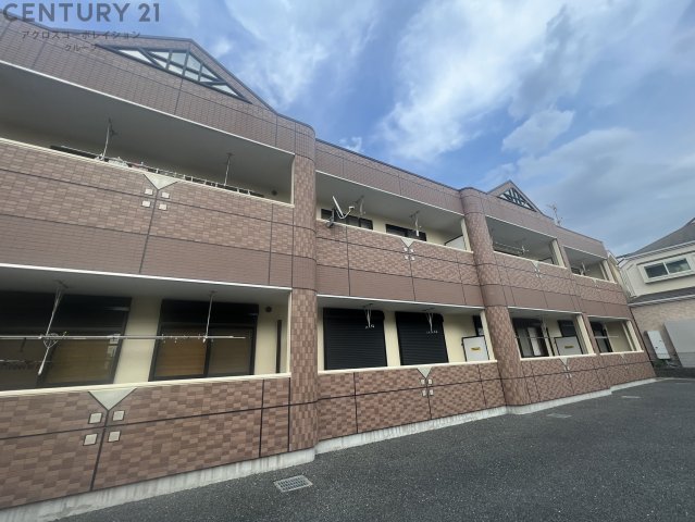 建物外観　敷地内に駐車場あります！