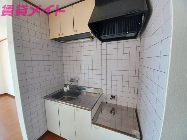 キッチン　別棟同型画像参考