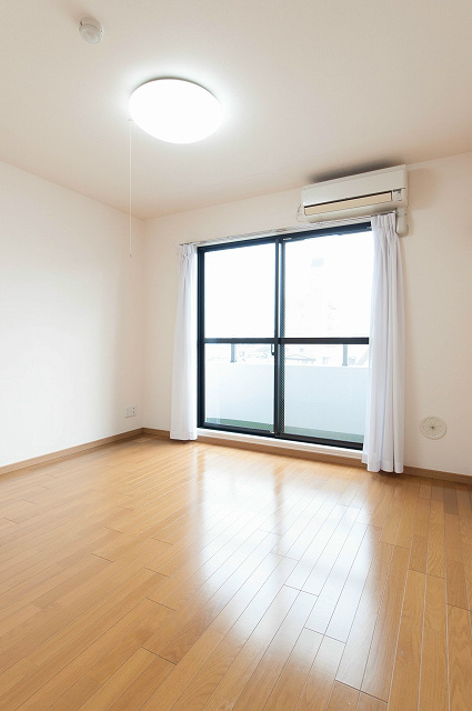 居室・リビング　洋室7.1畳　※写真は今回募集の部屋とは異なります