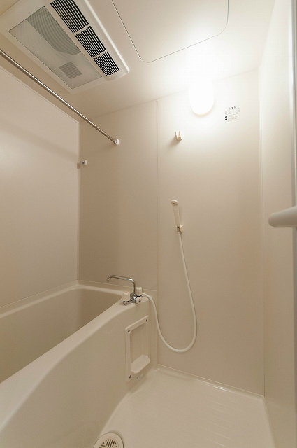 バス・シャワールーム　※写真は今回募集の部屋とは異なります